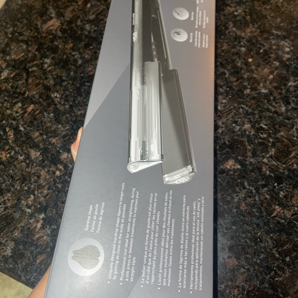 Babyliss pro Hair straightener brand new black